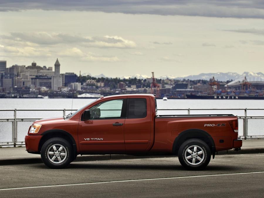  Nissan Titan King Cab 2007 года  (фото 9 из 28)